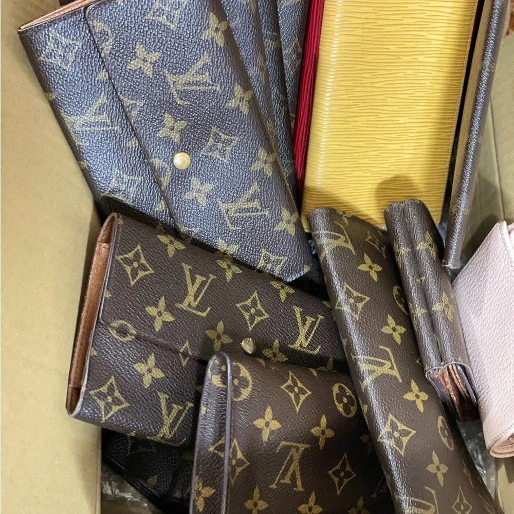 300 🚨 Mamsheee mentioned you!!! Join the live!! - Picture 4 of 8